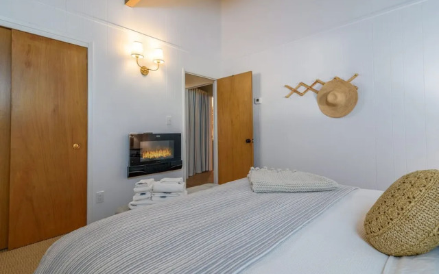 Marys Beach Bungalow