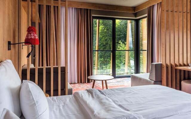 Hotel Nomad