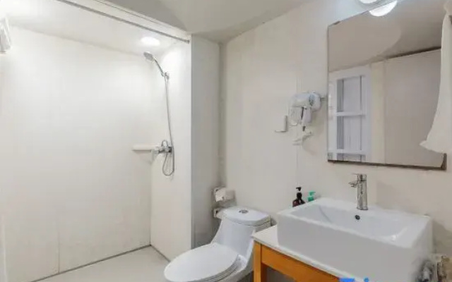 Homey Ease Hotel (Taiyuan Changfeng Street Pingyang Road)