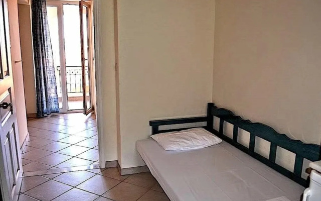 Odysseia Apartments