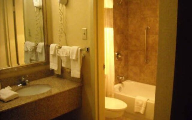 Midtown Inn And Suites