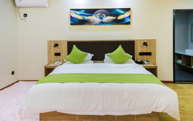 GreenTree Business Hotel (Liyang Zhongguancun Chuangzhi Park)