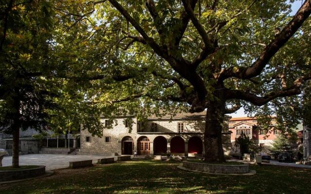Katogi Averoff Hotel & Winery