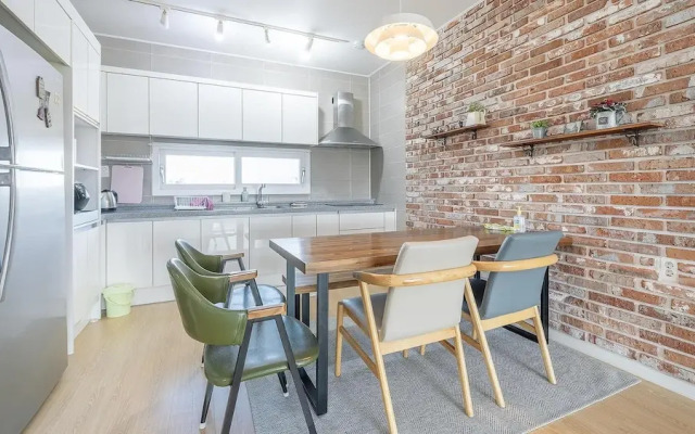 Jeju Jongdalrifeel House
