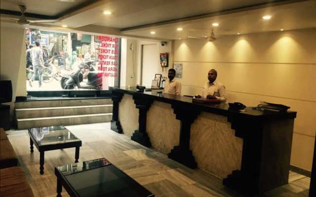 Vivek Hotel