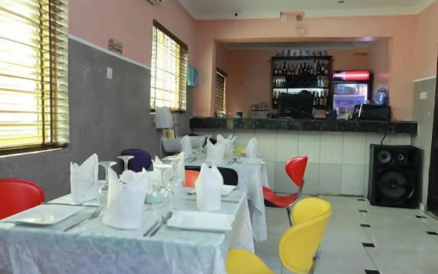 Esado Conference Centre and Suites