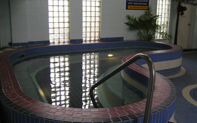 Travelodge by Wyndham Lloydminster