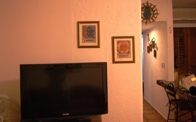 3BR Mexican Villa by TA