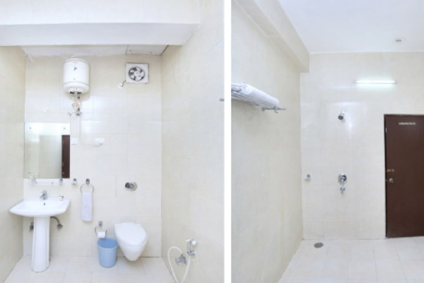 OYO 23580 Hotel The Grand