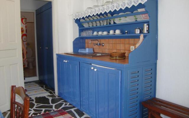Hotel Aegean Home Studios & Apartments