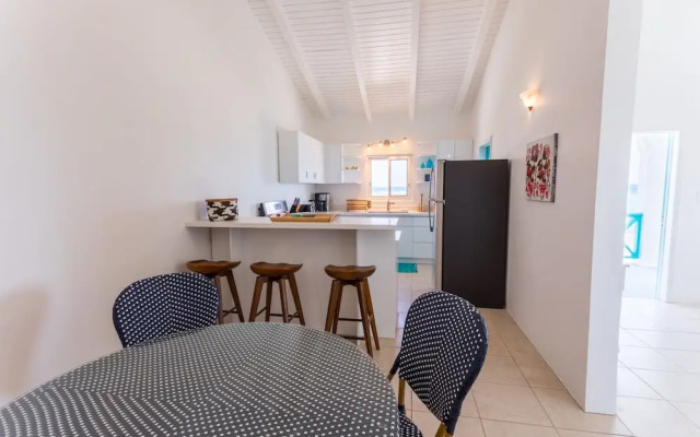 Coralito Bay Suites & Villas