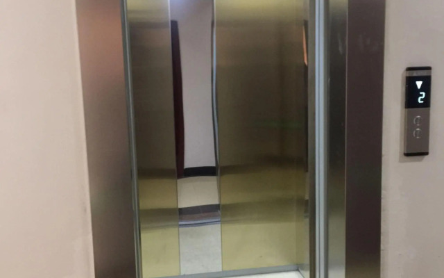 Jinying Express Hotel (Qujing North Railway Station)