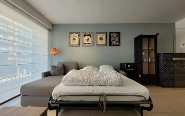 Central Apartment Near Sea & Casino