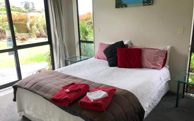 Silverdale Garden Stay