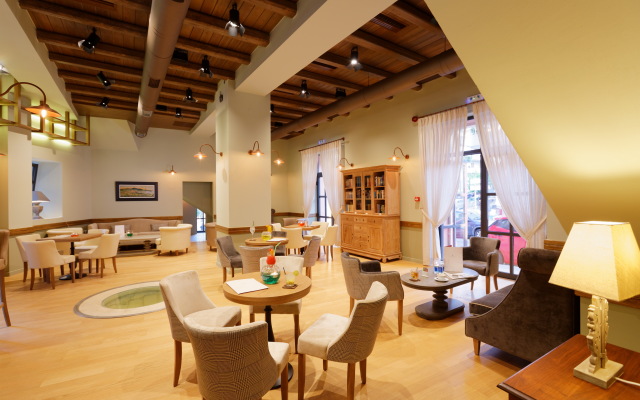 Ionia Suites