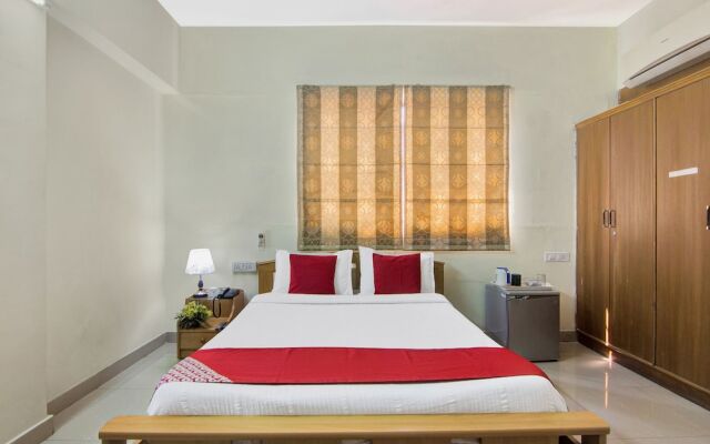 OYO 12458 SilverKey Madhapur