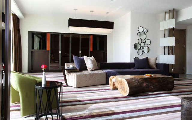 Qingdao Jinfuyue Hotel (Heilongjiang Middle Road Oriental City Branch)