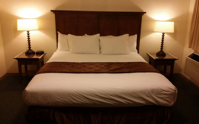 The Royal Victorian Motel