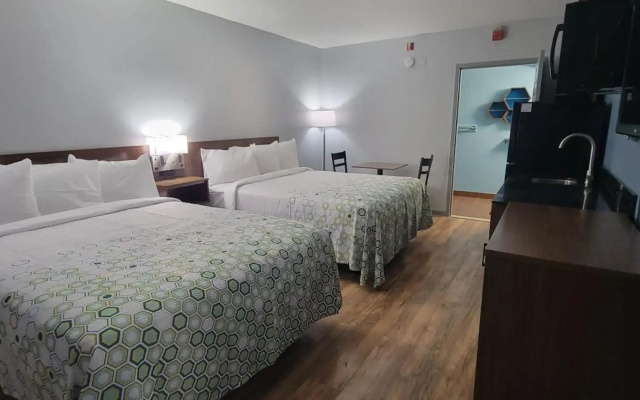 HomeTowne Studios By Red Roof Egg Harbor–Atlantic City Airport