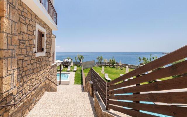 Armonia Seaside Villas