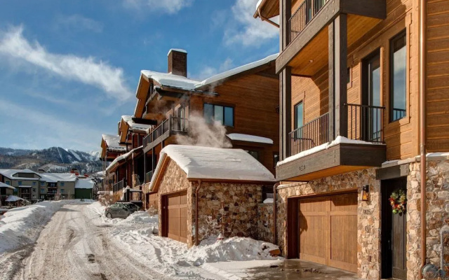 Ski Side Stunner with Pool by RedAwning