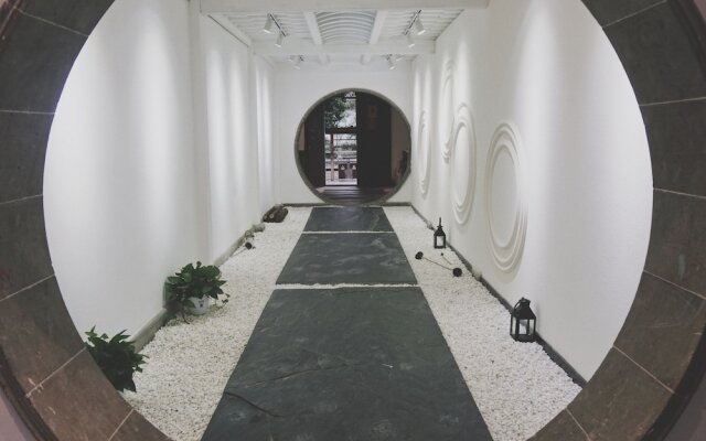 Suzhou Cloud Art Inn