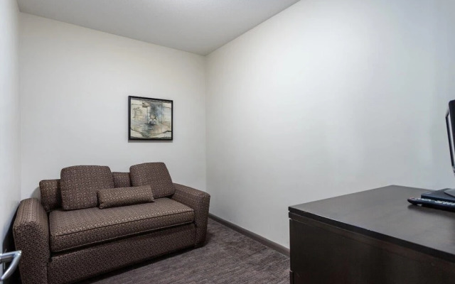 Corner Unit With Lakeview at Playa #402