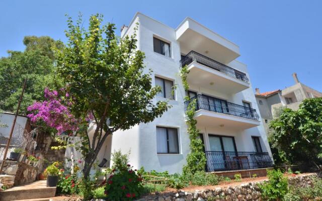 Mimas Garden Apartments