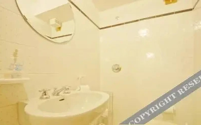 Sunny Venice Apartment