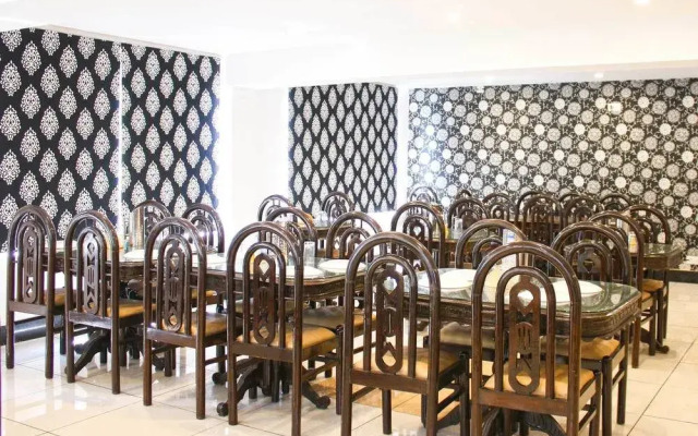 OYO Rooms Near Zero Bridge