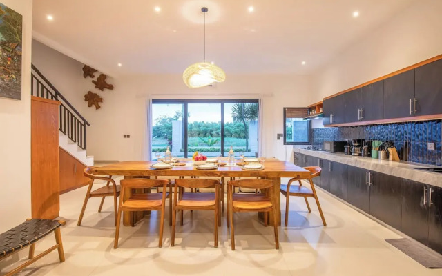 4 Bd Seminyak Amazing Scenery 4 Mins to Beach