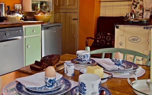 Shannon View 3 Bed Farm House With Private Parking