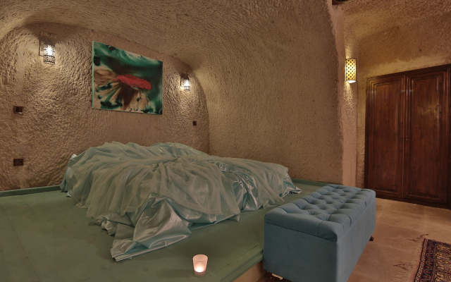 Yaren Cave House