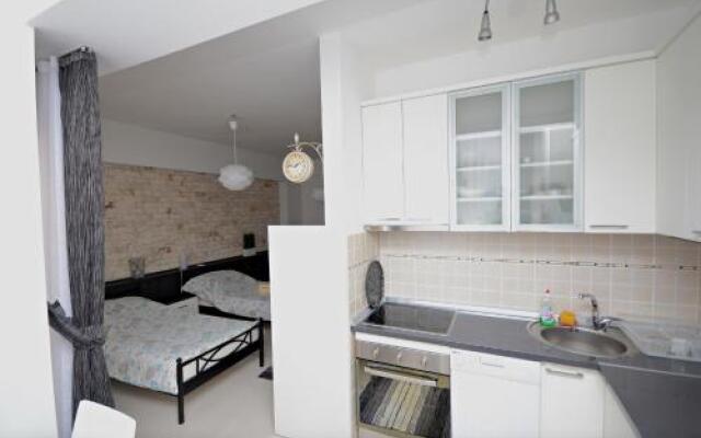 Aries Apartments