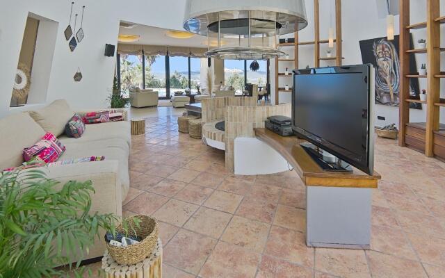 Villa Sunset Deluxe Live Luxury Lifestyle in Ibiza