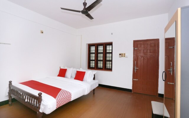 Spot On 45302 Kaveri Tourist Home