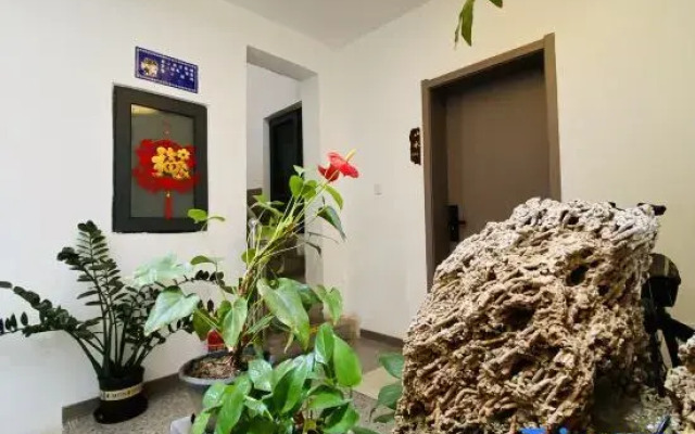 Youjing Xiaoyuan Homestay (Luoyi Ancient City Street Branch)