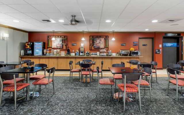 Best Western Cascade Inn & Suites