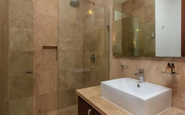 DOCA 203 by Tripintravel