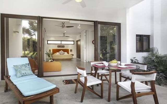 LAO G3 Loft w Golf course view by Gate48