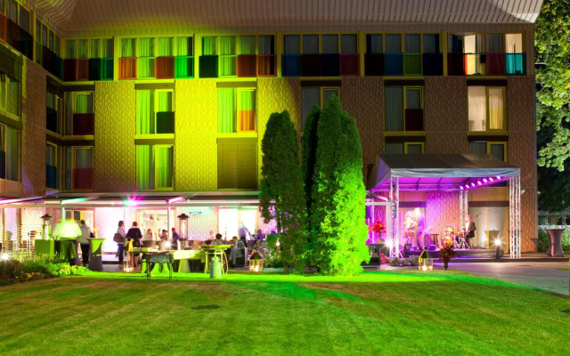 KURSHI Hotel & SPA