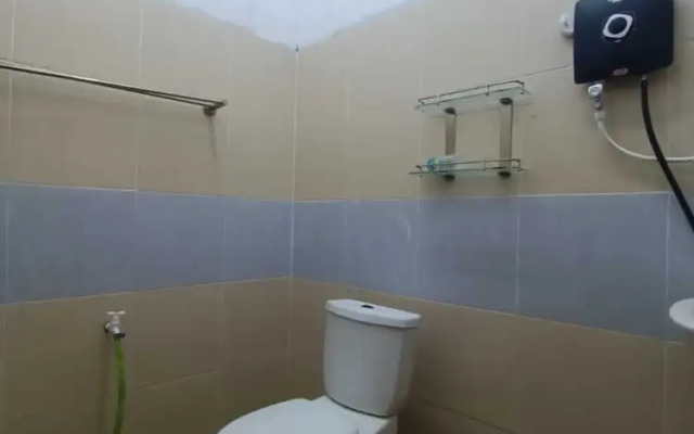 OYO 90799 Sharhan Residence