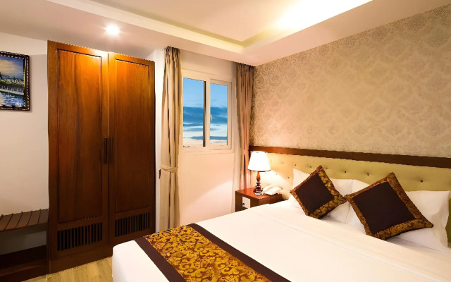 Paris Nha Trang Hotel & Apartment