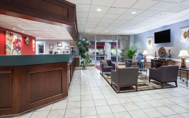 Ramada by Wyndham & Suites Warner Robins