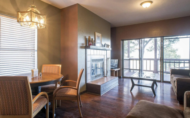 Tiara Del Sol Condos