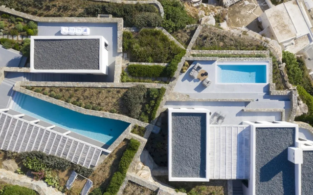 House G Y Kardiani Tinos Cyclades