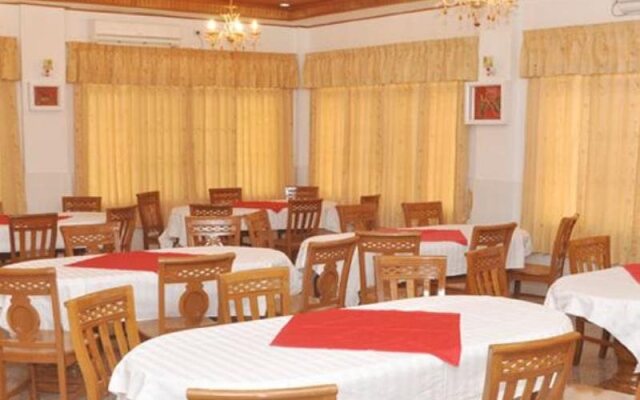 Golden Star Hotel