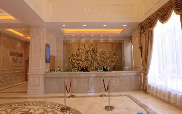 Vienna Hotel (Longkou Tonghai Road)