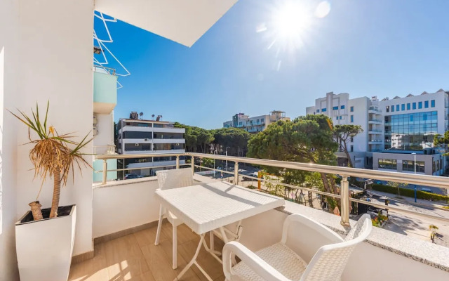 Wave Seaside Apartment