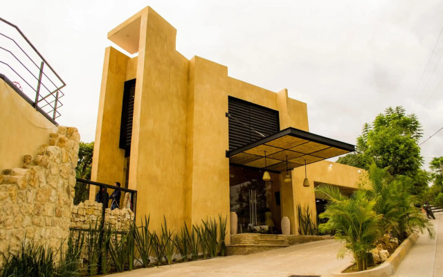 Casa de Adobe Gallery & Luxury Boutique